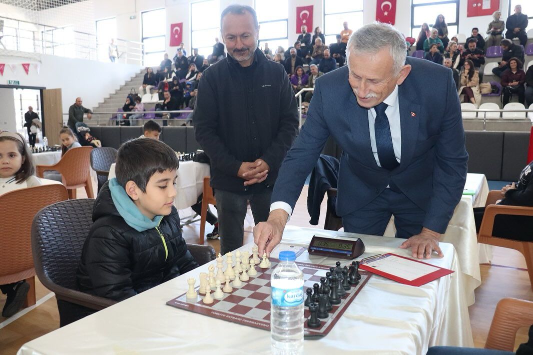 10 月 29 日在古利亚勒举行的激动人心的国际象棋锦标赛特别节目 - Hayat Newspaper Ordu