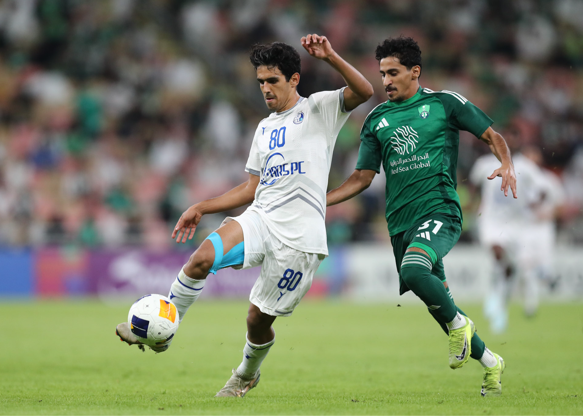 Al-Ahli 2-2 Esteghlal：曼宁的哨子阻止了大胜！